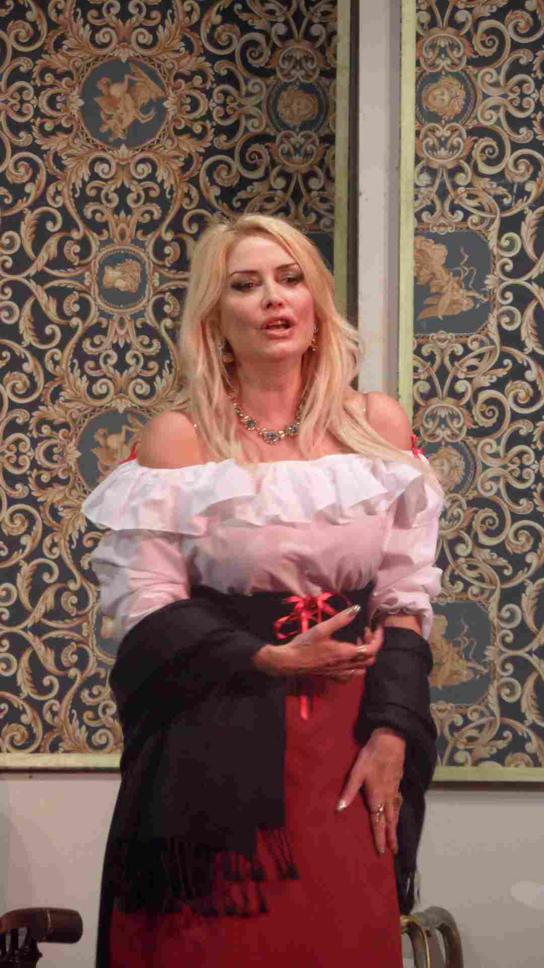 Teatro Fellini di Catania: il soprano Cosetta Gigli rivisita il ruolo della donna nello spettacolo “Nessun…a dorma”